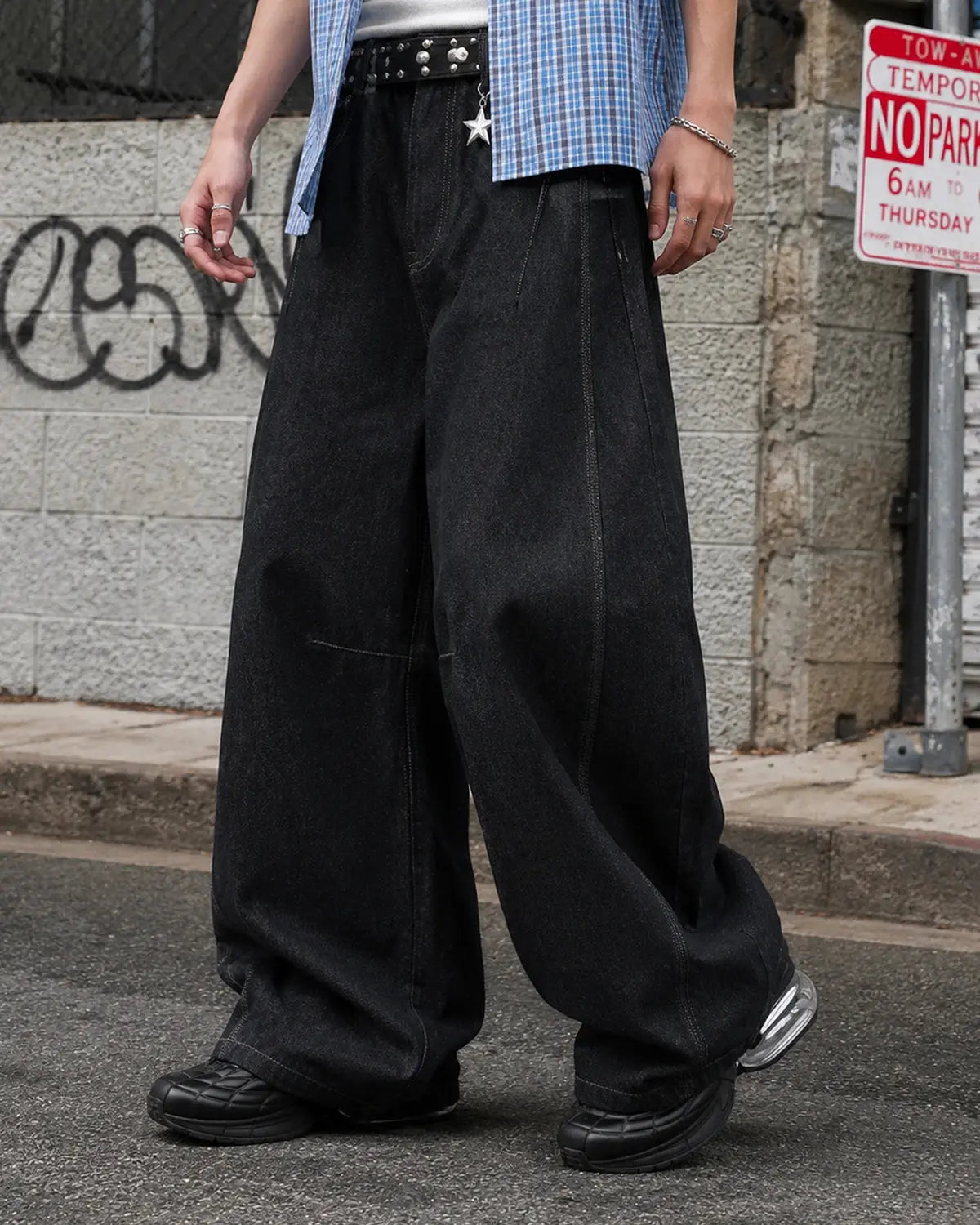 Flation Flation Raw Color Barrel Baggy Jeans, relaxed-fit denim pants with a raw edge finish and roomy silhouette.