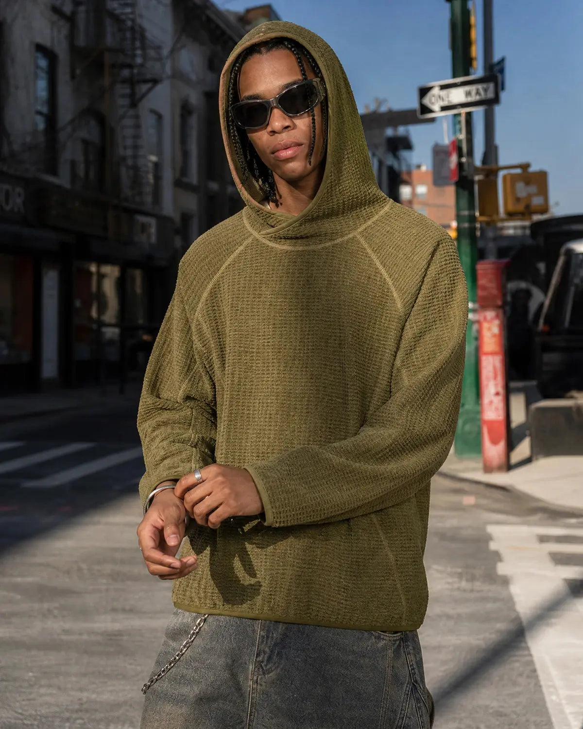 Flation Thermolite® lightweight grid texture hoodie in stylish streetwear design, featuring a comfortable fit and modern look.