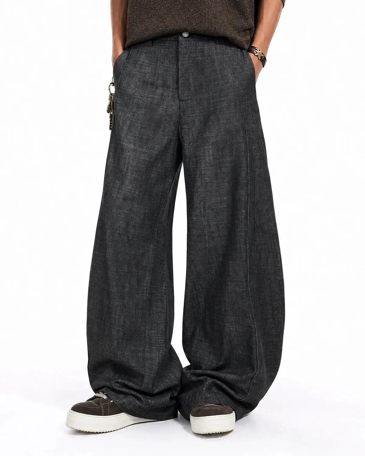 Lightweight structured barrel jeans from INFLATION Streetwear, featuring a modern fit and detailed stitching in a casual denim style.