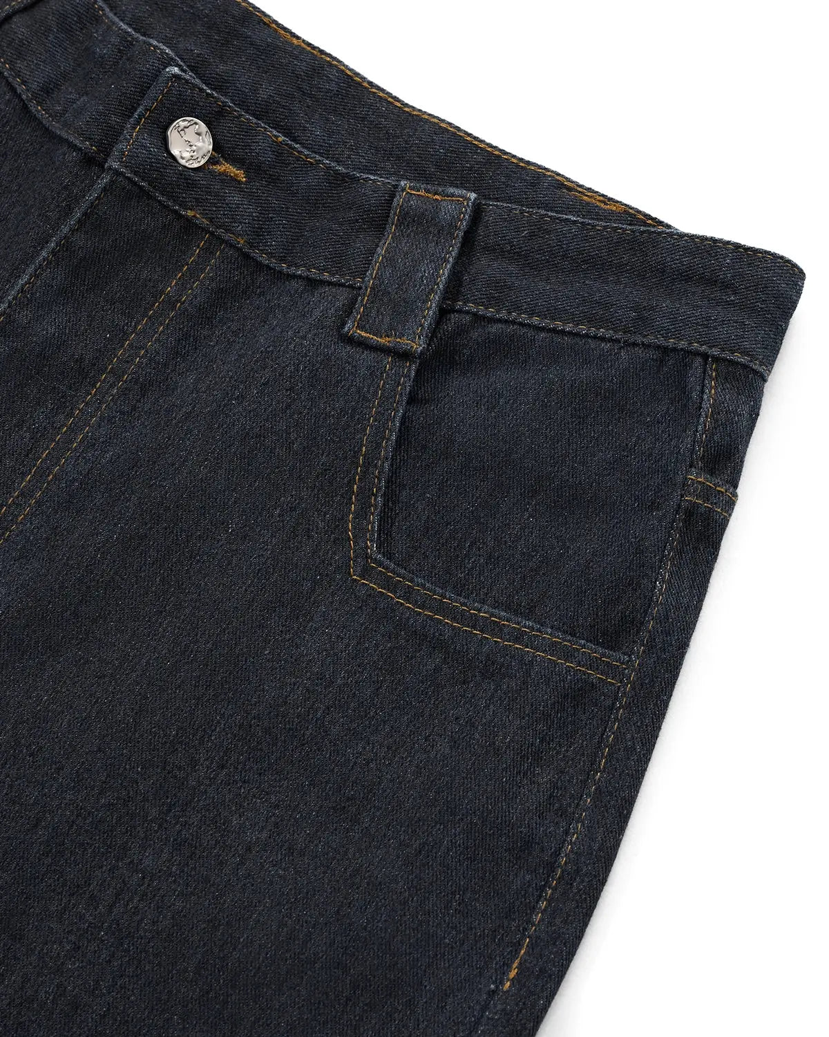 Flation Super Raw Flared Baggy Jeans with distressed details and high-rise fit, styled with casual streetwear look.