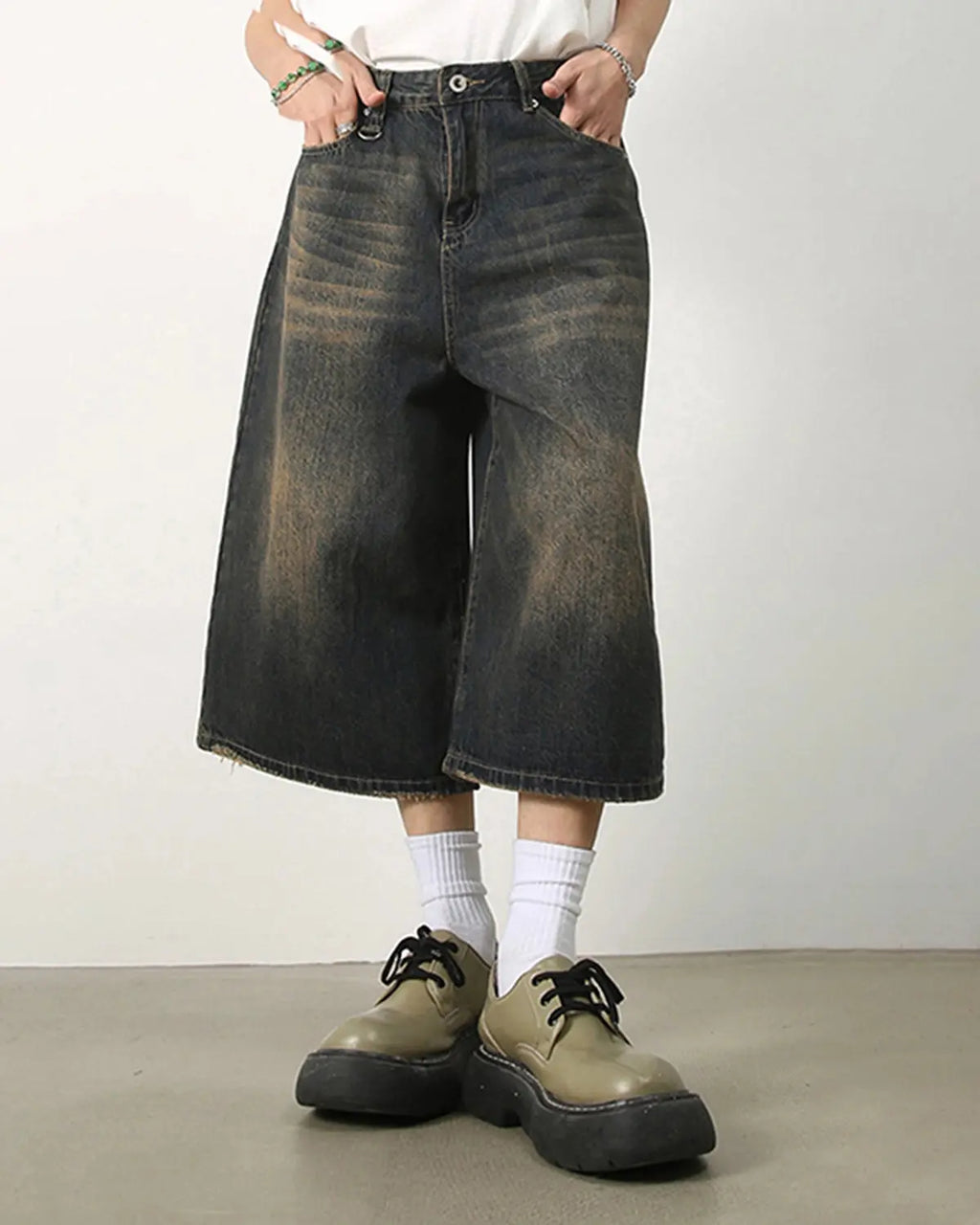 Baggy jumbo jorts by Flation Streetwear, featuring oversized denim shorts with distressed details and a relaxed fit.