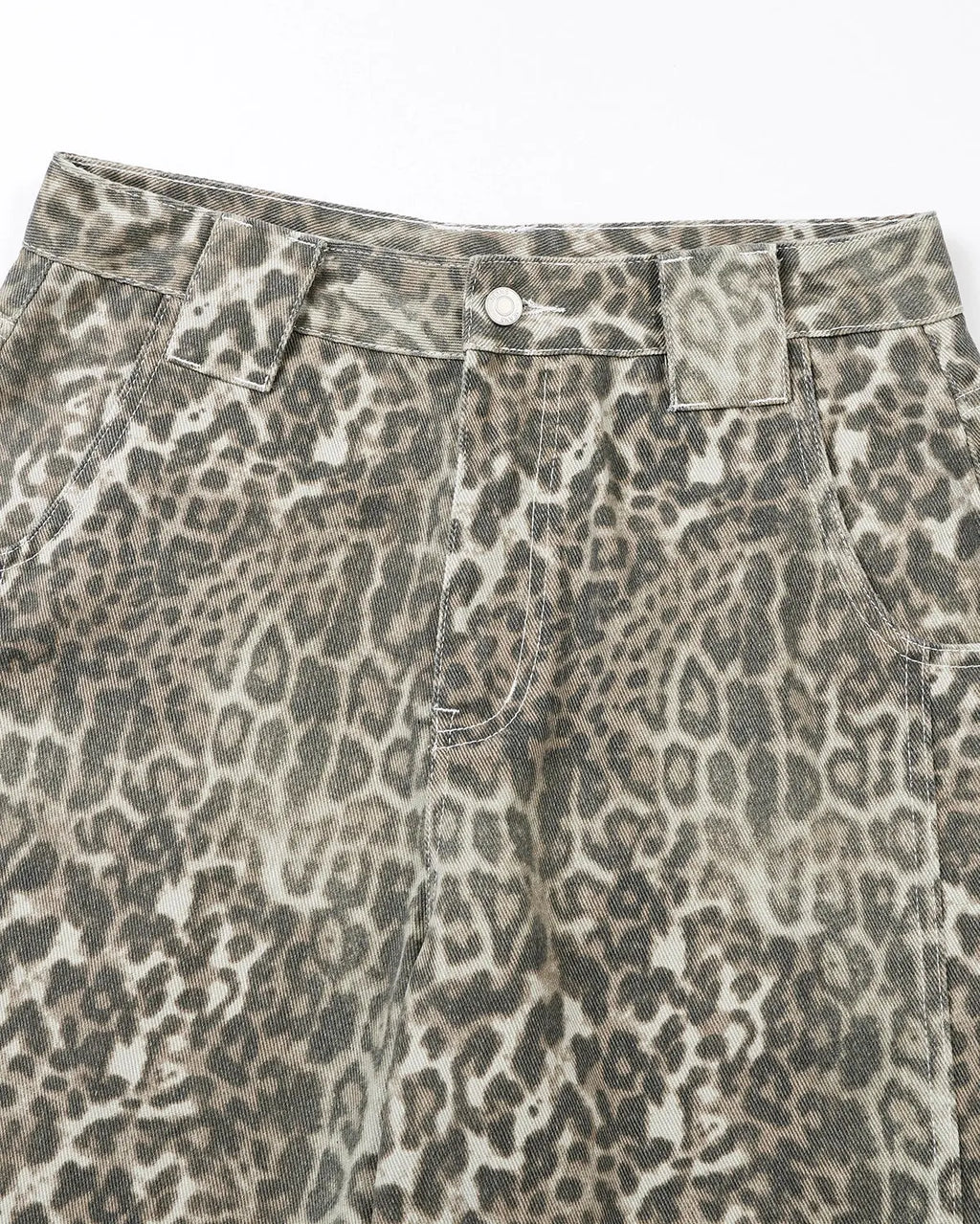 Leopard print baggy pants from INFLATION Streetwear, featuring loose fit and bold animal print design.