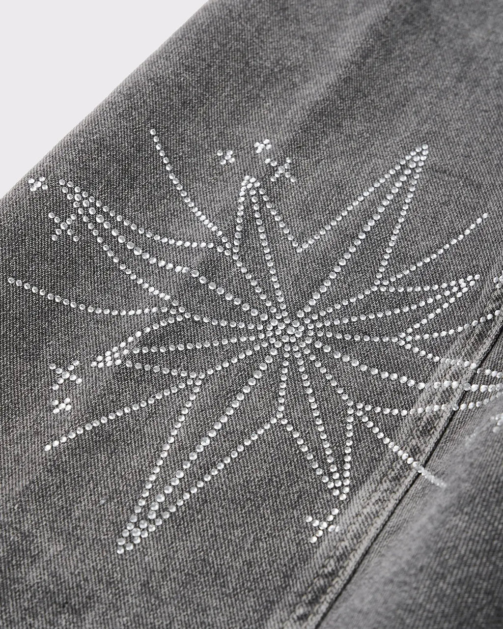 Flation star graphic rhinestone barrel baggy jeans, casual pants with star embellishments and relaxed fit, trendy streetwear style.