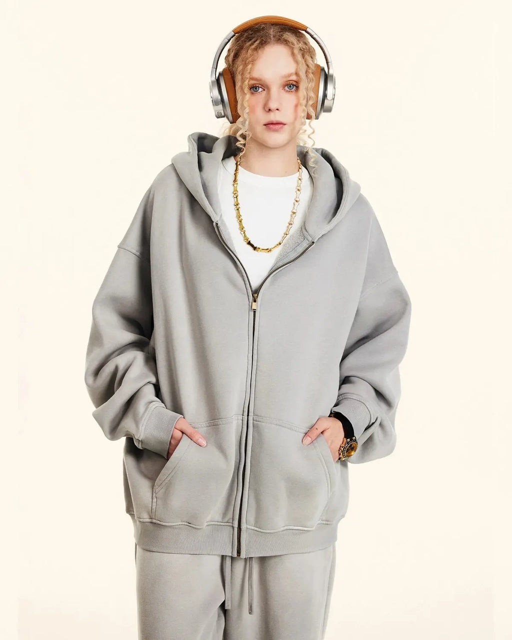Flation streetwear acid washed zip-up hoodie with front pockets and drawstring hood, showcasing a trendy casual style.