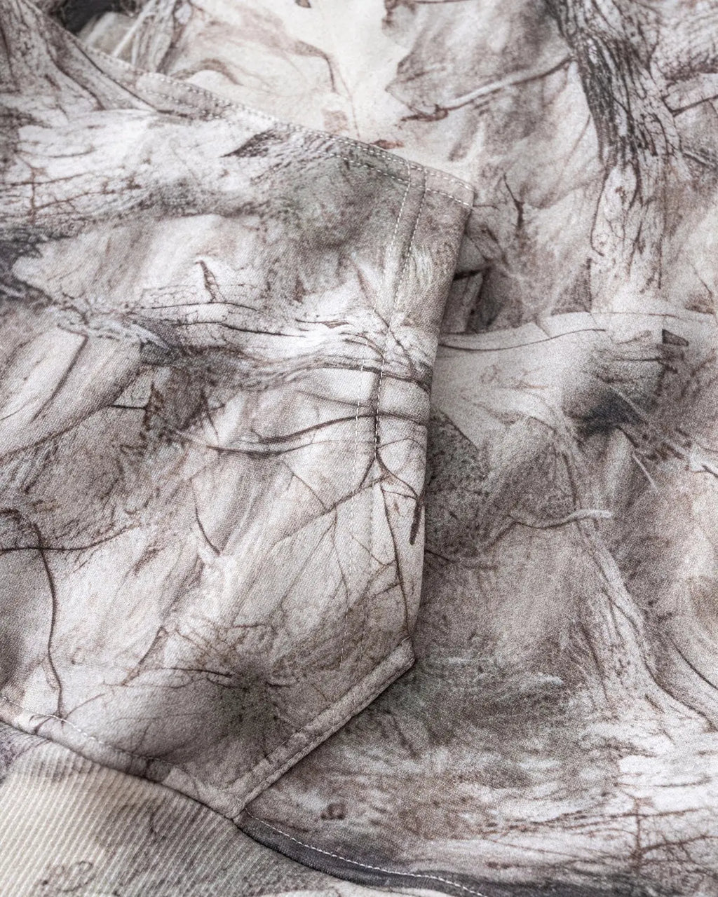 Flation Realtree camo oversized hoodie featuring a bold camo pattern, comfortable fit, and streetwear style.