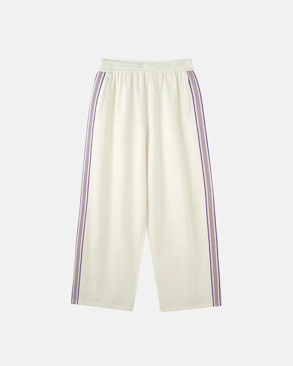 Flation athleisure wide-leg baggy pants in soft fabric with a relaxed fit and elastic waistband, styled casually.