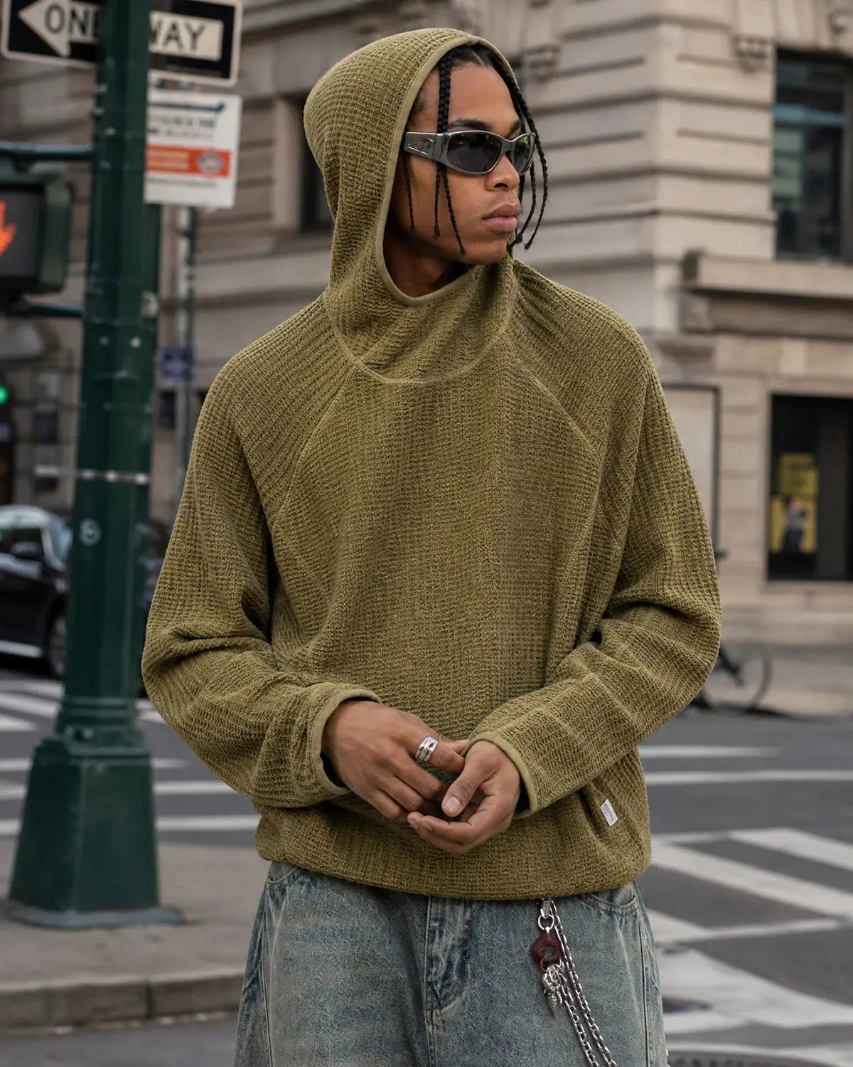 Flation Thermolite® lightweight grid texture hoodie featuring a modern streetwear design and a relaxed fit.