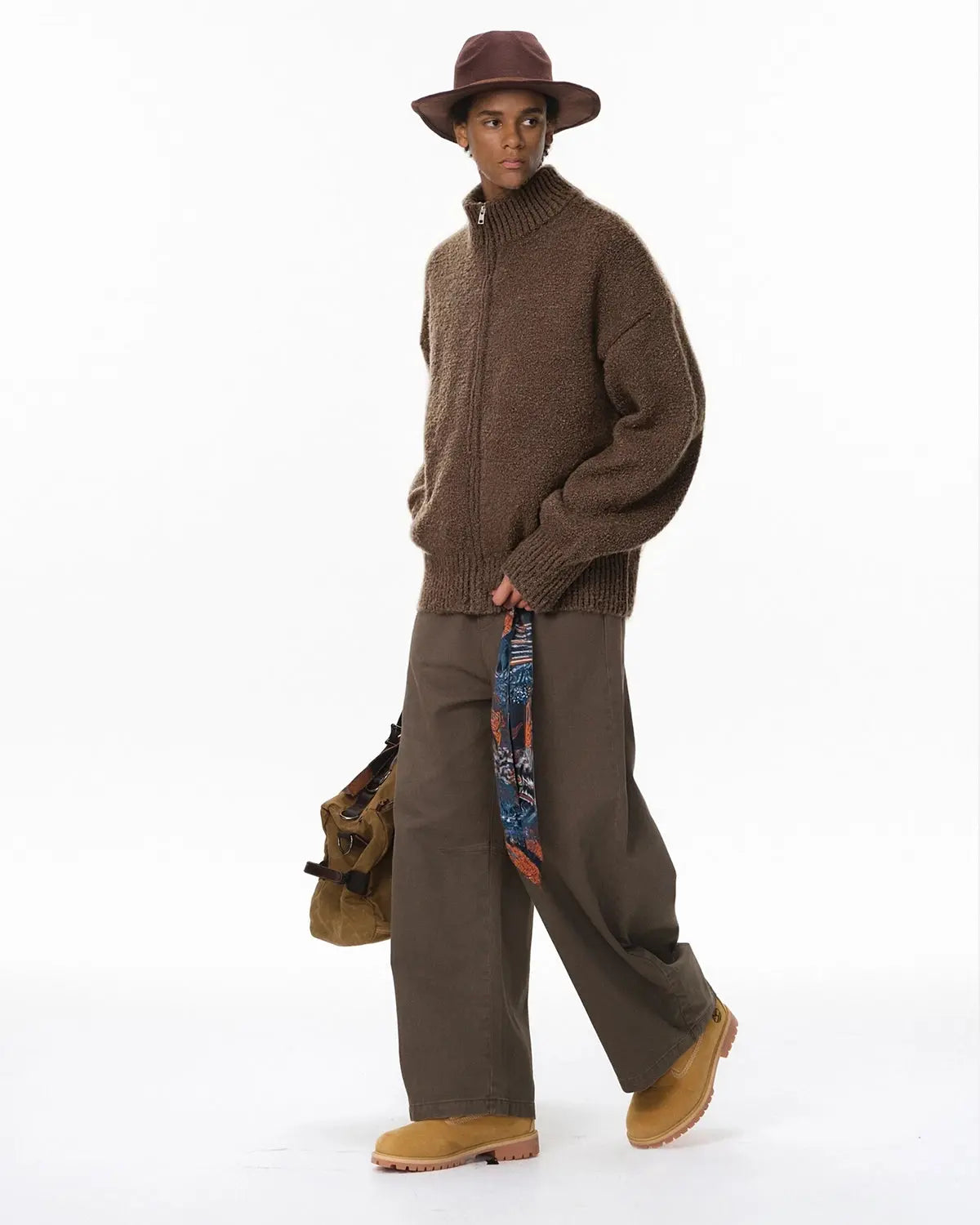 Inflation Streetwear Old Money style knitwear zip-up sweater in neutral tones, featuring a classic ribbed collar and cozy fit.