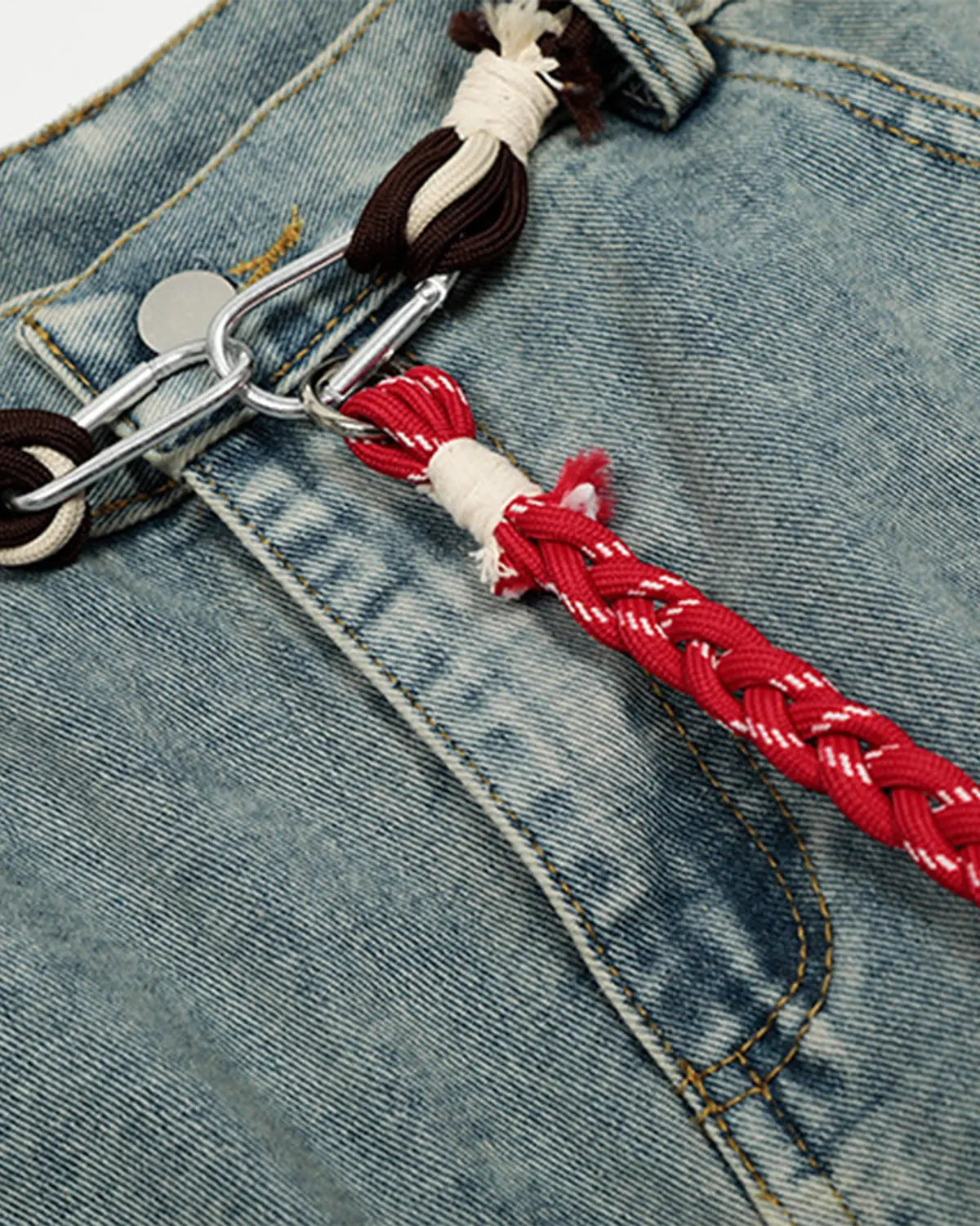 Acid wash baggy jeans with stitching details from Flation Streetwear, featuring a relaxed fit and distressed denim look.