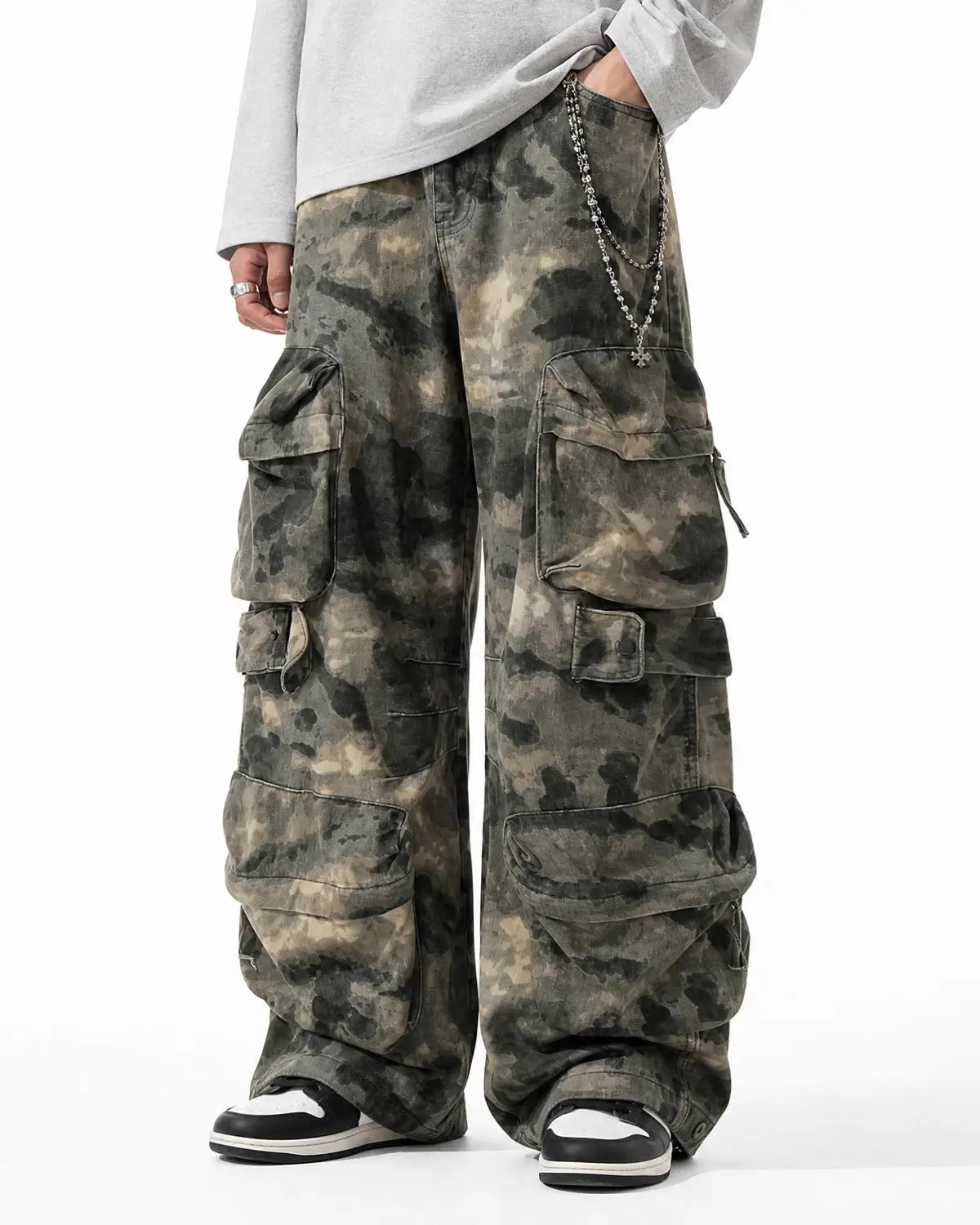 Inflation Camo Multi-Pocket Baggy Cargo Pants with large side and back pockets, relaxed fit, and camouflage pattern.