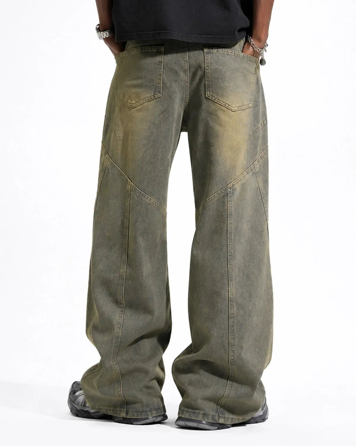 Inflation Streetwear curved panel straight-leg jeans, casual pants with a modern fit, displayed on a neutral background.