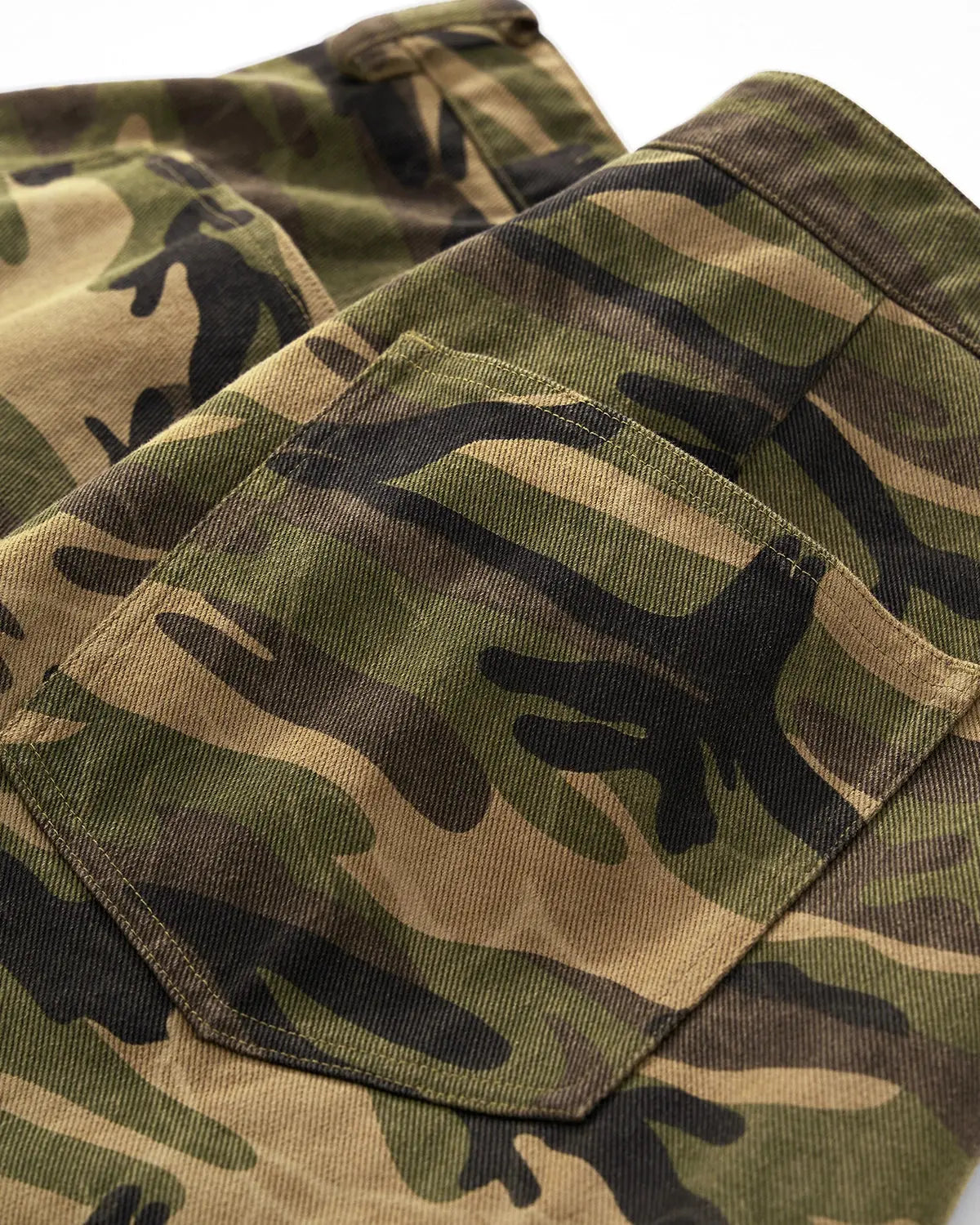 Flation Camo Cargo Baggy Shorts with large pockets, relaxed fit, and military-style camouflage print on durable fabric.