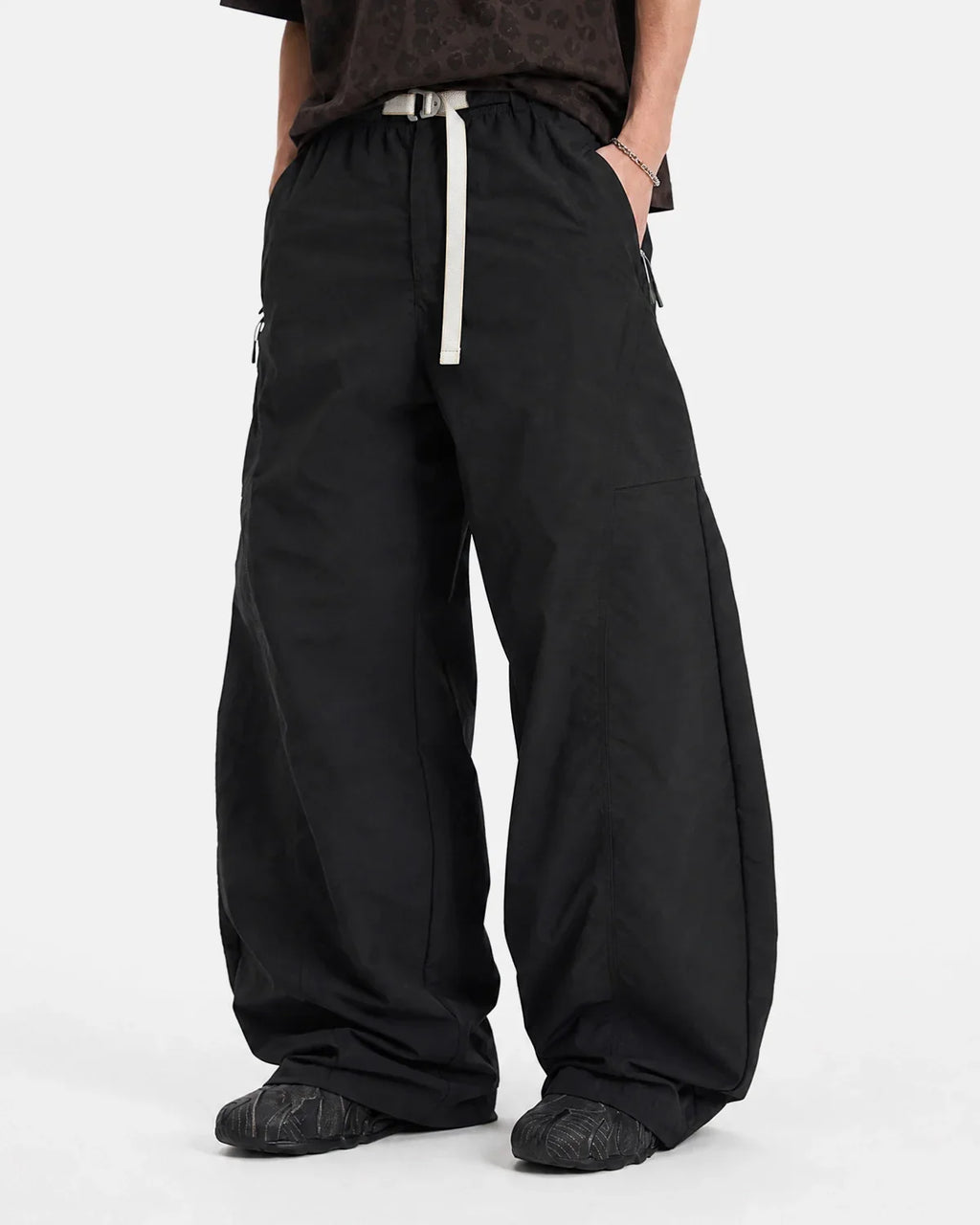 INFLATION CORDURA® Barrel Utility Pants with Inflation TECHLATION™ in durable fabric, featuring multiple utility pockets and reinforced design.