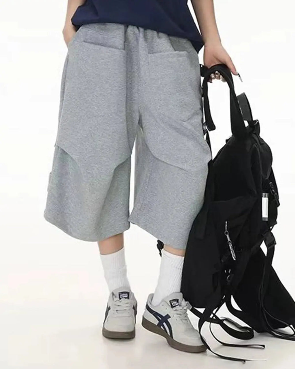 Flation Baggy Sweat Shorts, streetwear pants with a relaxed fit, featuring soft fabric and casual style for comfortable everyday wear.