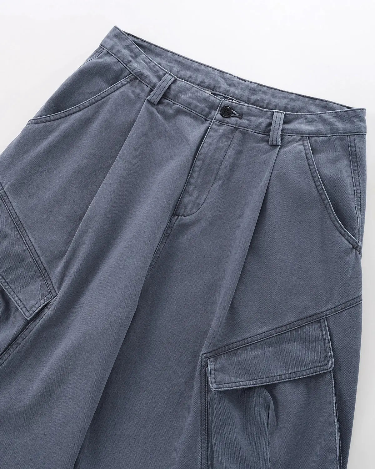 Inflation streetwear baggy cargo pants with multiple utility pockets, relaxed fit, and durable fabric for urban style.