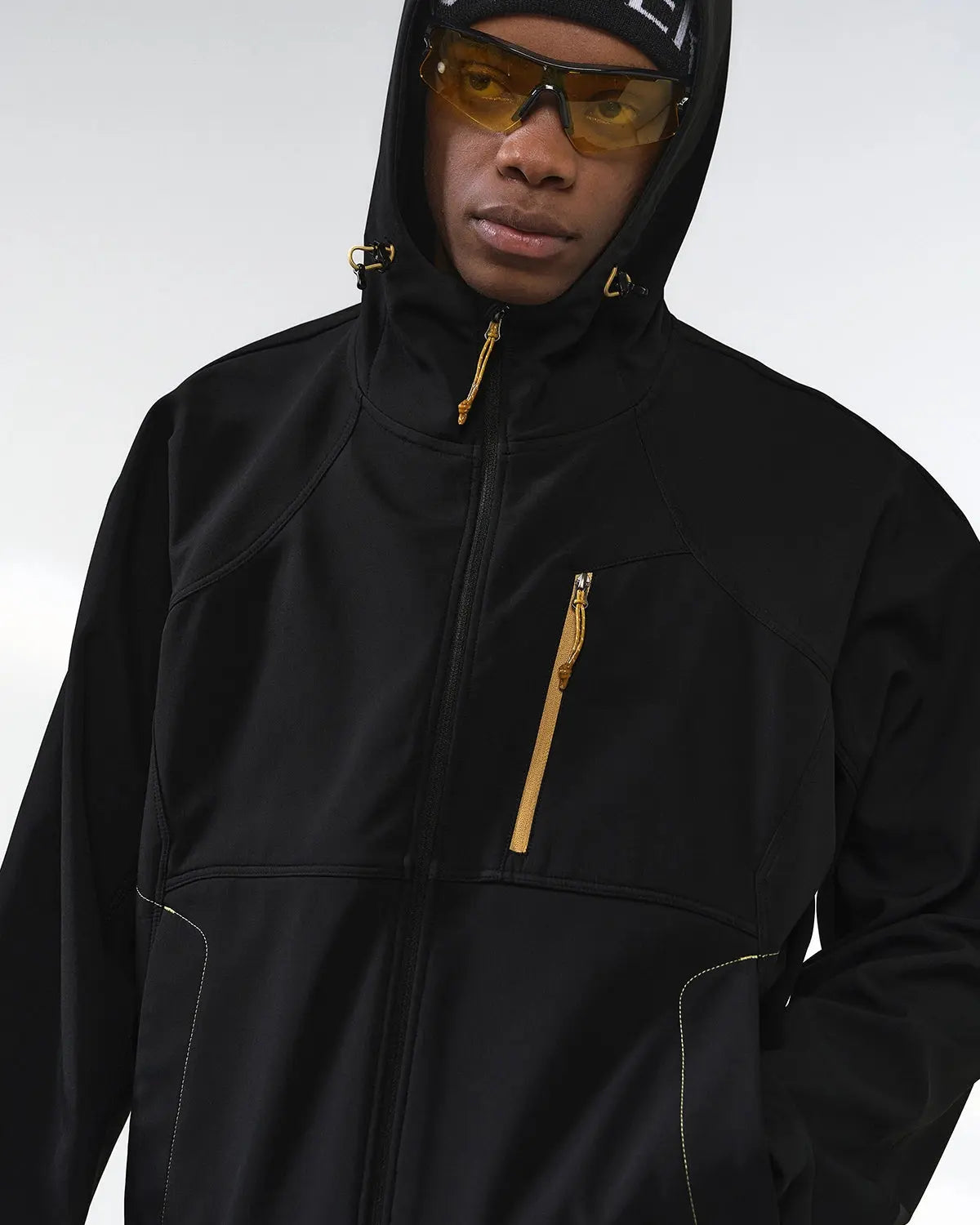 Inflation outdoor fleece-lined softshell hiking jacket with hood, waterproof and breathable, ideal for outdoor adventures