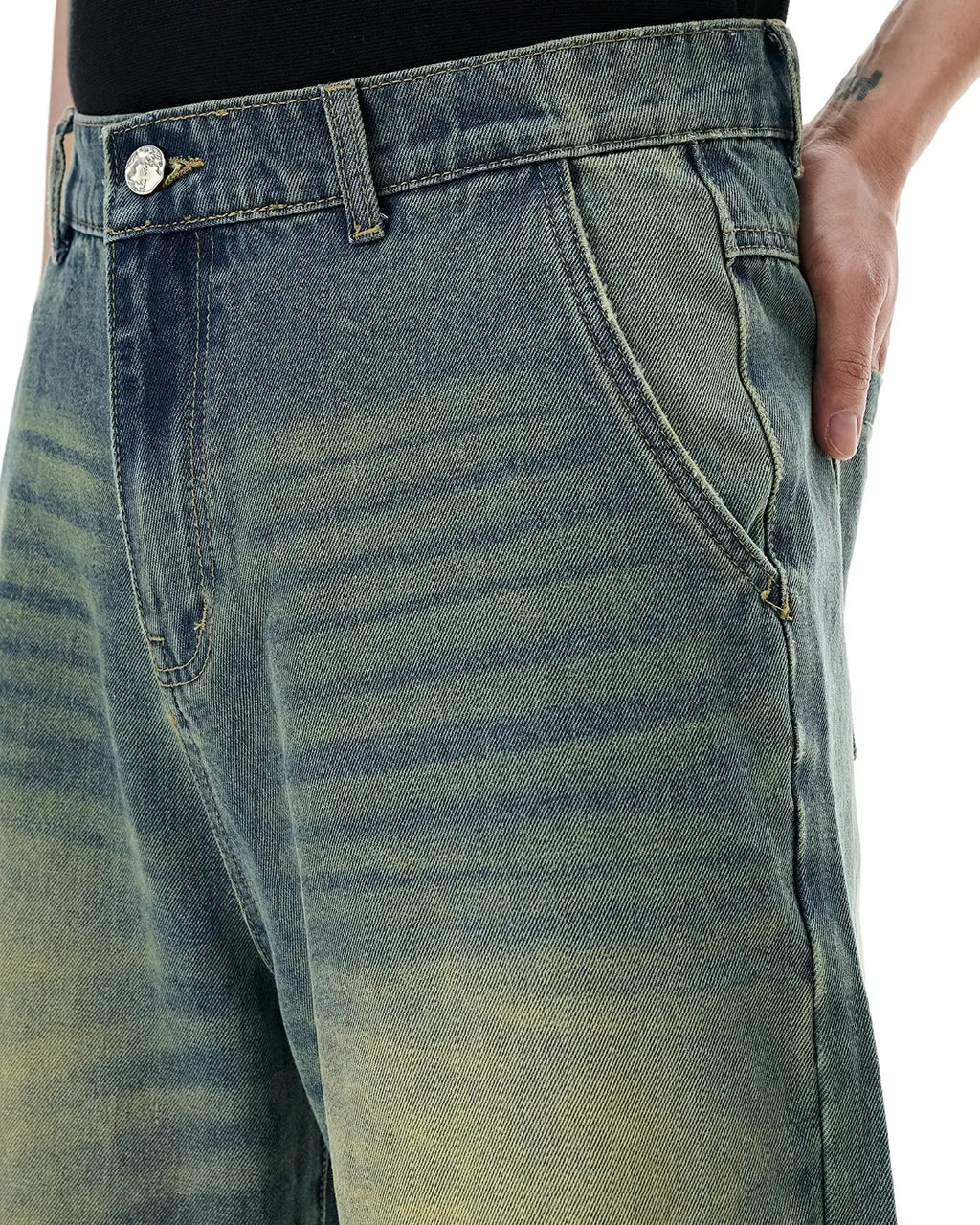 Retro washed denim shorts, Flation Streetwear jorts with distressed details and frayed hems, casual summer streetwear style.