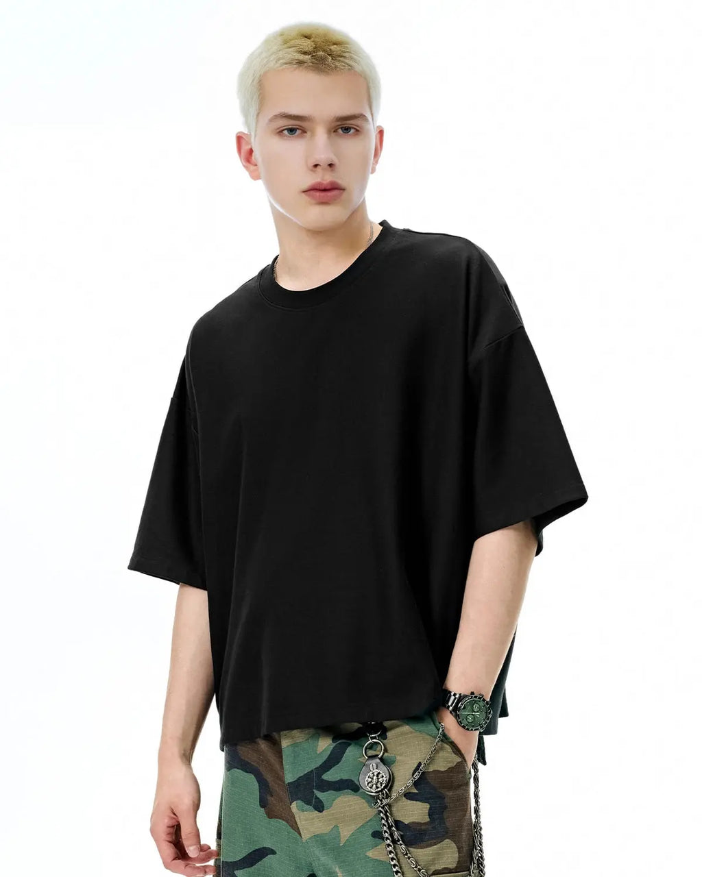 Gray oversized boxy tee shirt from Flation Streetwear, featuring a relaxed fit and minimalist design.