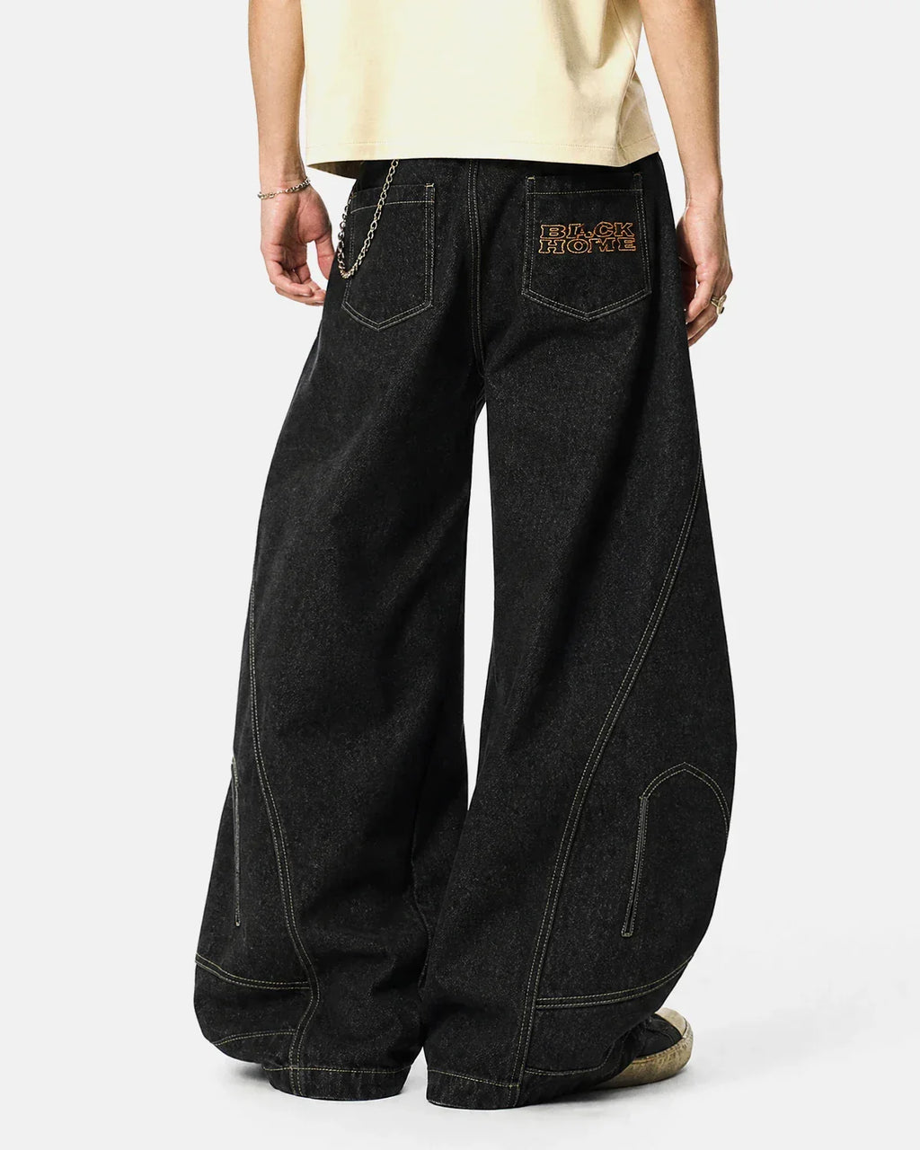 Raw Color Super Baggy Jeans by Flation Streetwear featuring a loose fit, distressed details, and a casual streetwear style.