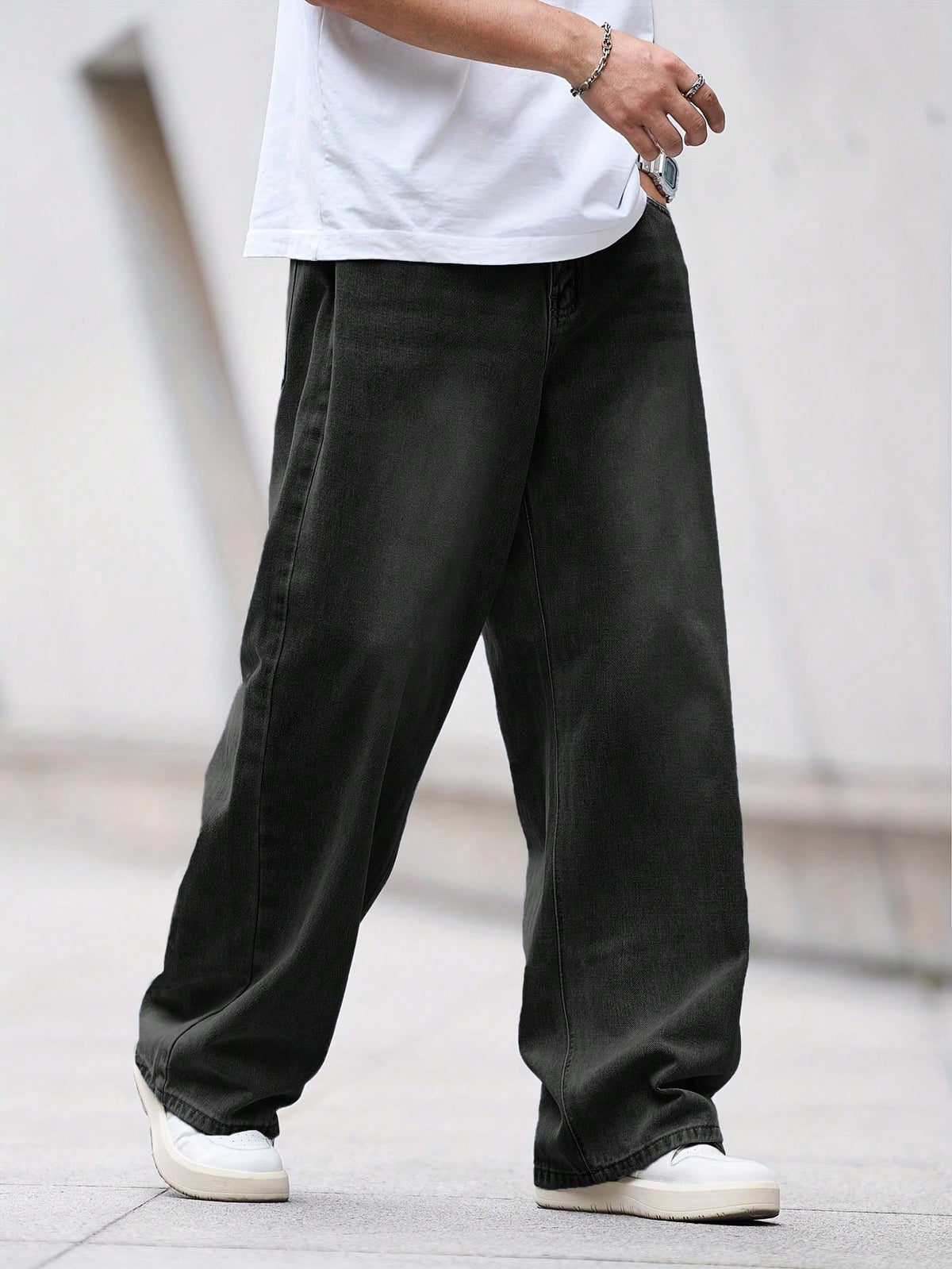 Black Flation street style loose denim jeans with relaxed fit and classic five-pocket design, casual and comfortable for everyday wear.