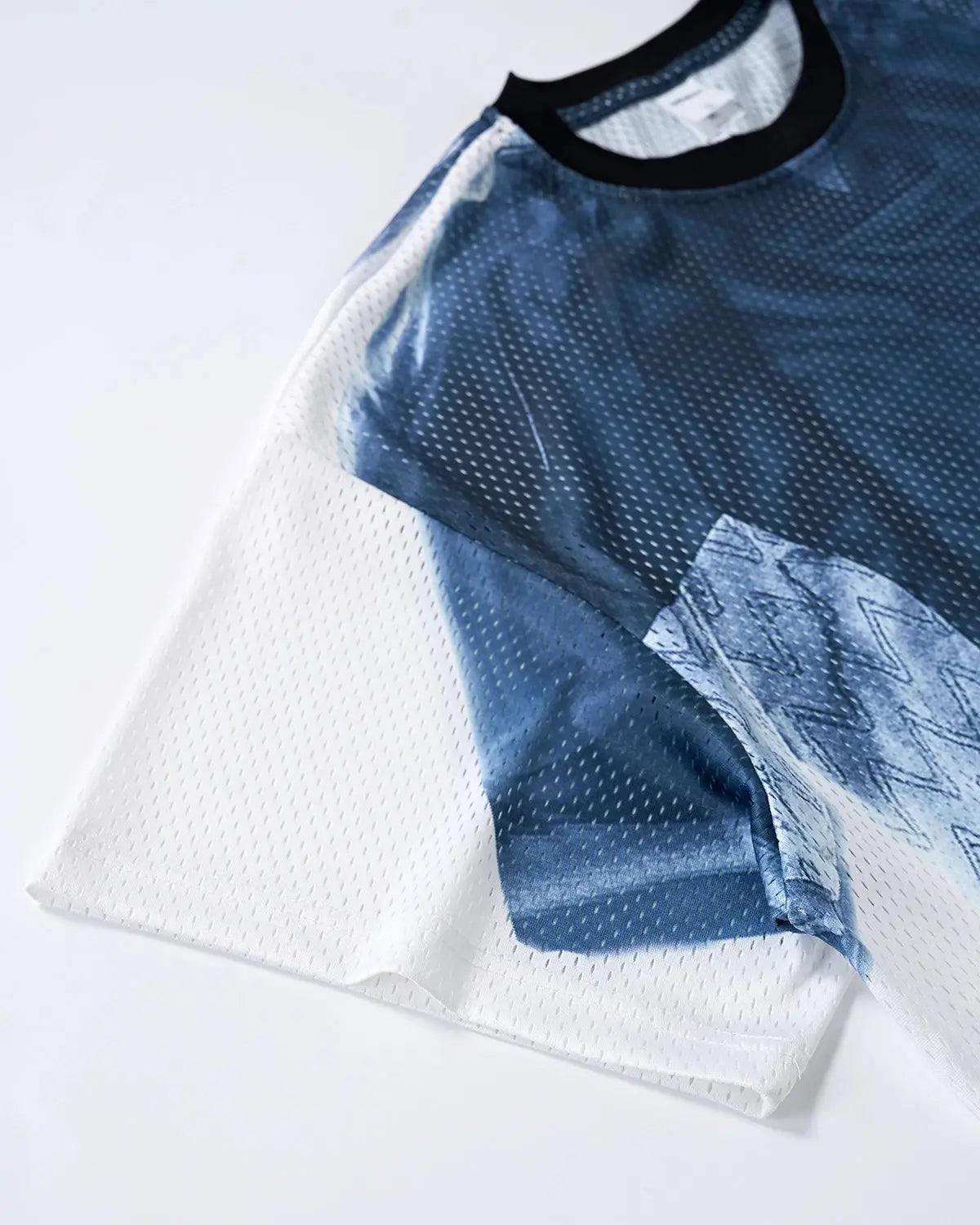 Flation digital printing mesh jersey T-shirt showcasing a streetwear style with vibrant digital design and breathable mesh fabric.