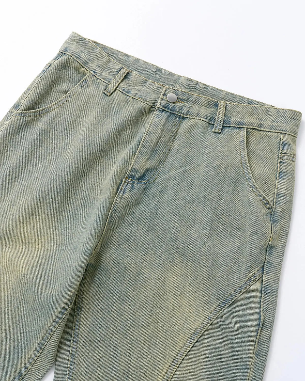 Vintage washed baggy jeans by Flation Streetwear with a relaxed fit, distressed details, and classic denim style.