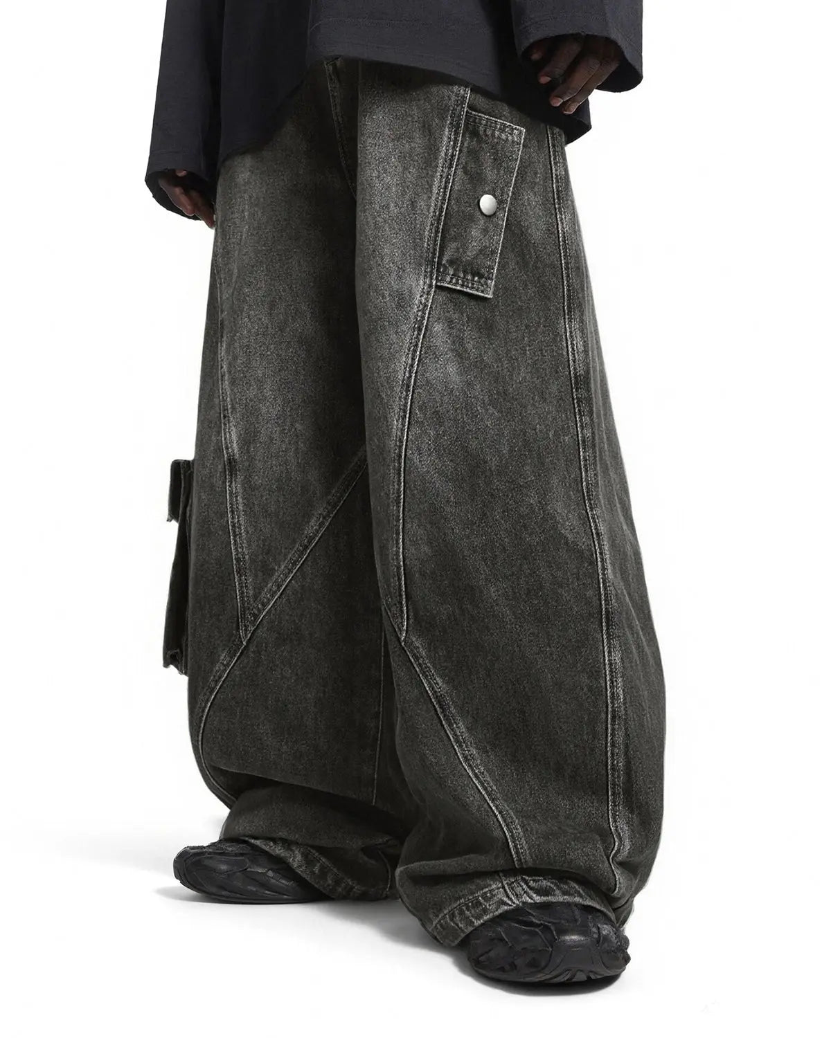 Black distressed washed cargo barrel jeans by Flation Streetwear, featuring a relaxed fit and rugged, stylish design.
