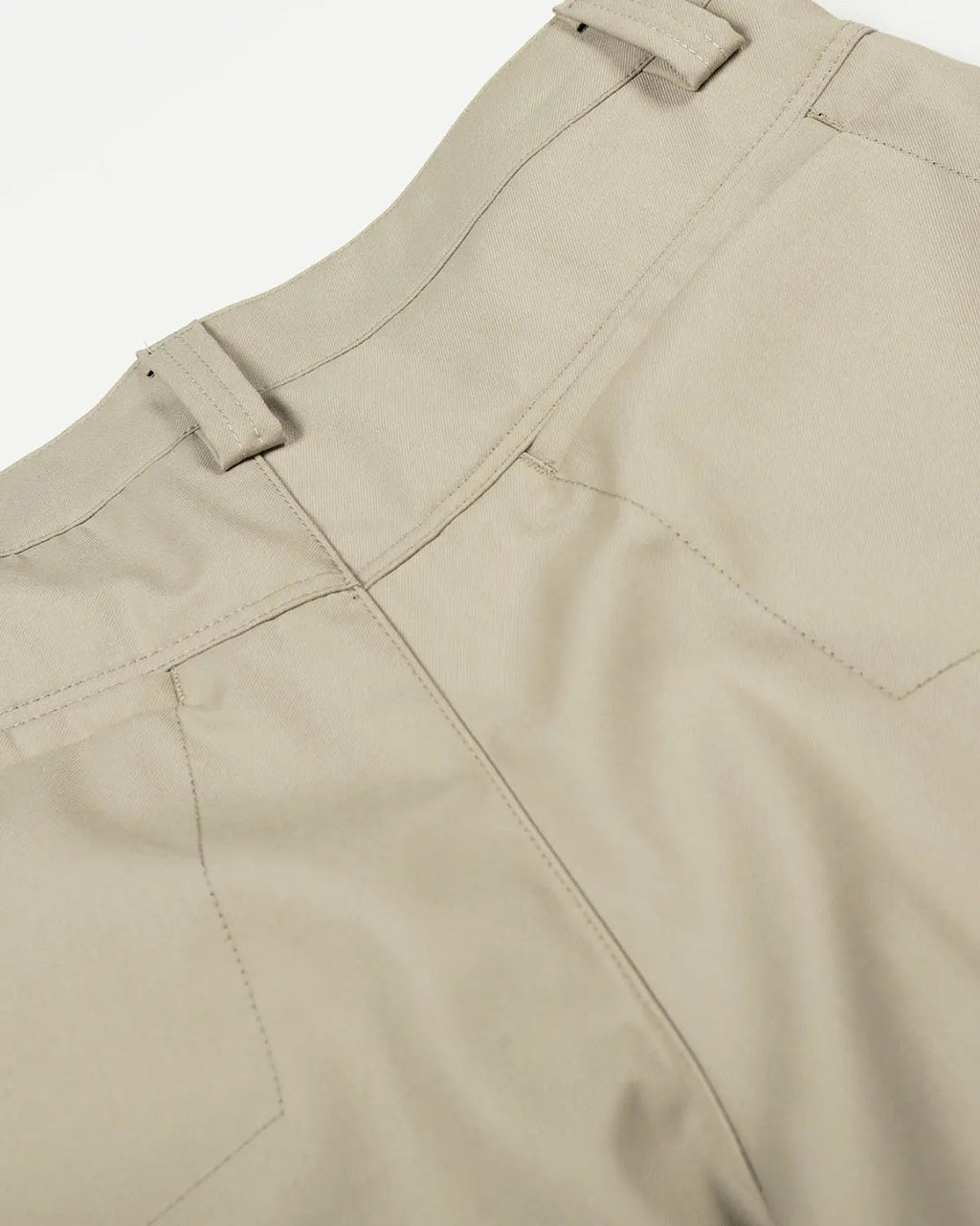 Wide-leg tailored pants with a rope belt from Flation Streetwear, featuring a modern, stylish fit and neutral fabric.