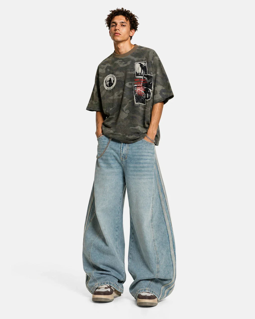 Blue acid wash striped baggy jeans from Flation Streetwear featuring side seams and relaxed fit.
