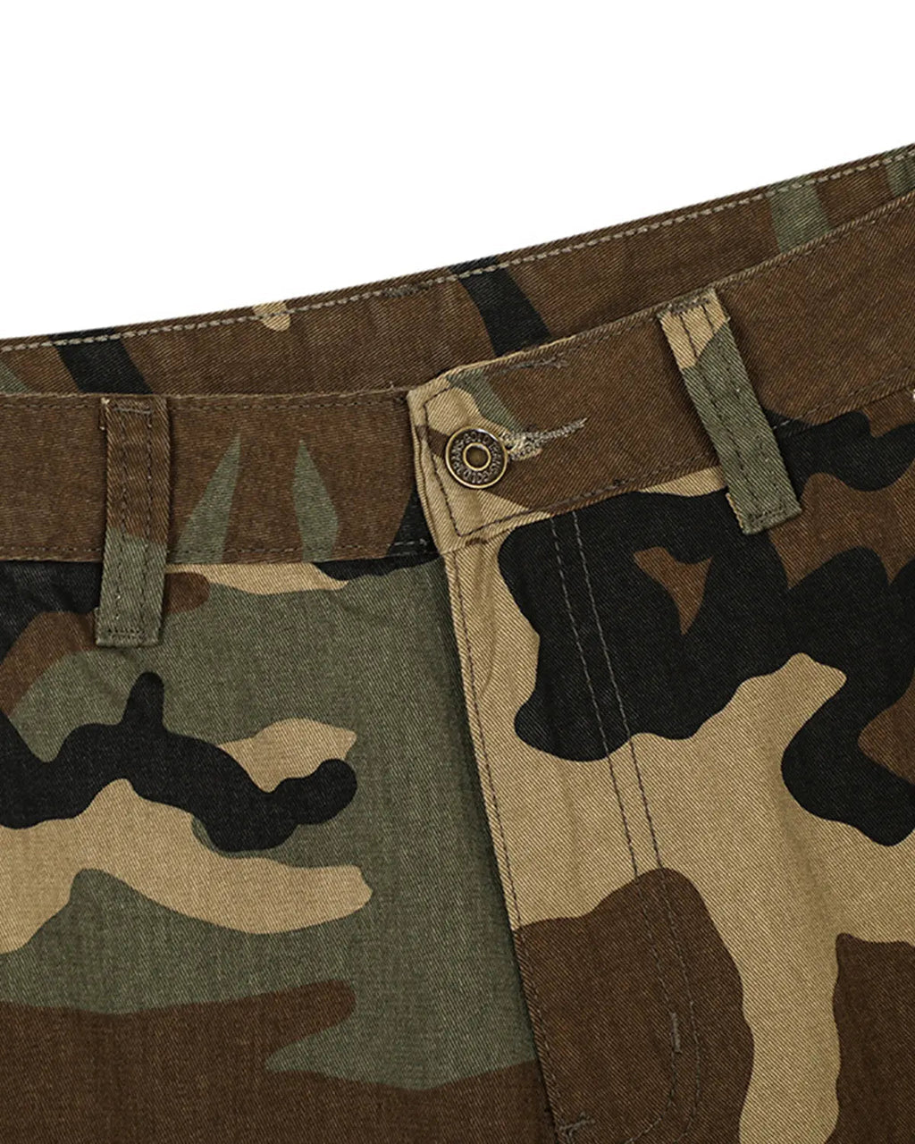 Camouflage cargo longline shorts by Flation Streetwear featuring multiple pockets and a relaxed fit, styled for casual wear.