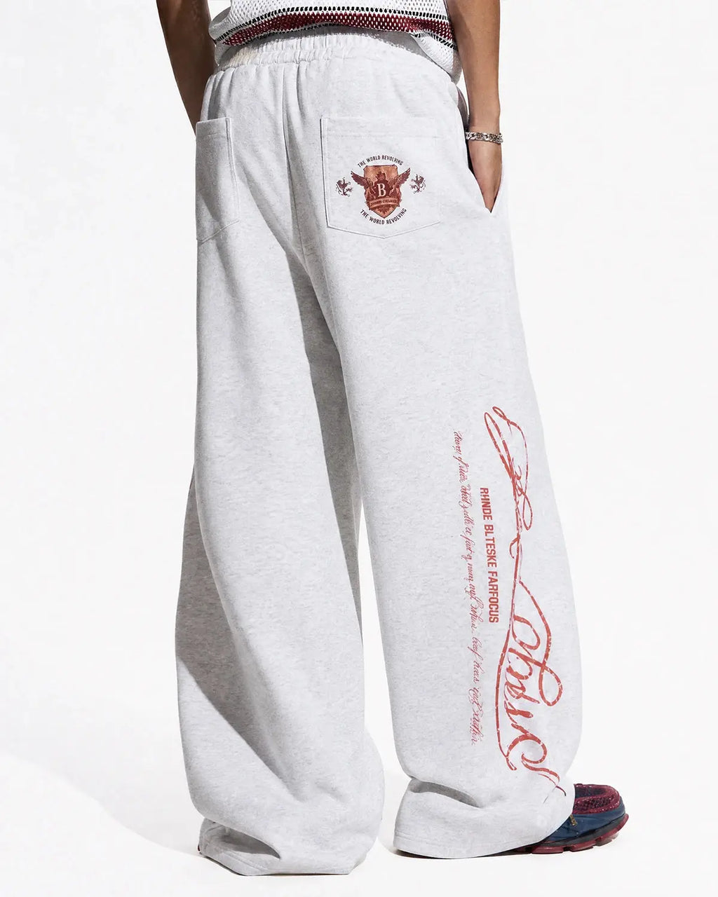 Gray vintage washed barrel sweatpants by Flation Streetwear, featuring relaxed fit and casual street style.
