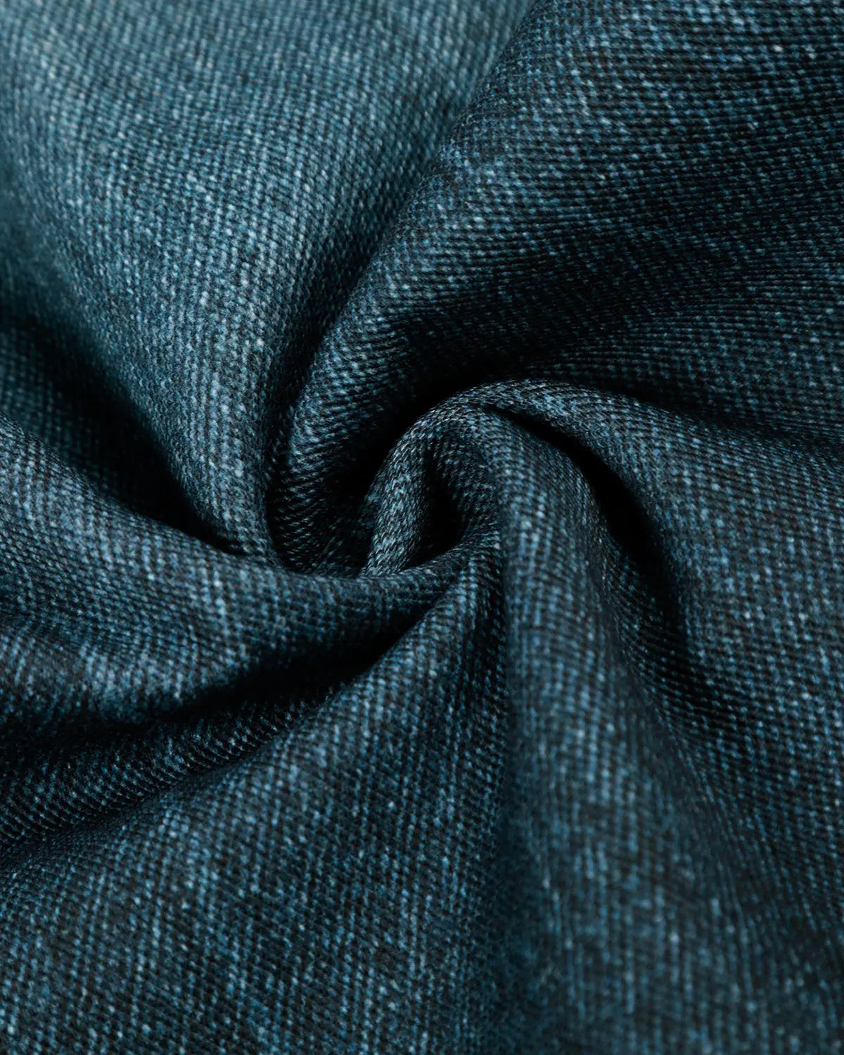 Light blue 3D print chain barrel jeans by Flation Streetwear, featuring a stylish streetwear design with chain details.