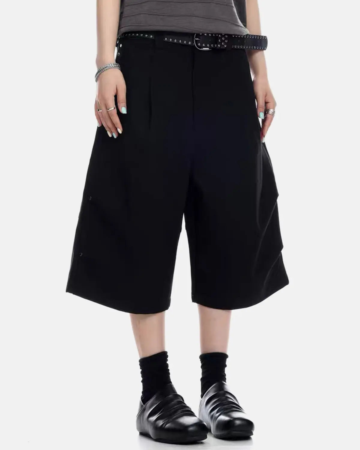 Flation Pleated Cinch Back Tailored Shorts, stylish pants with pleats and a cinch waist detail, designed for a modern streetwear look.