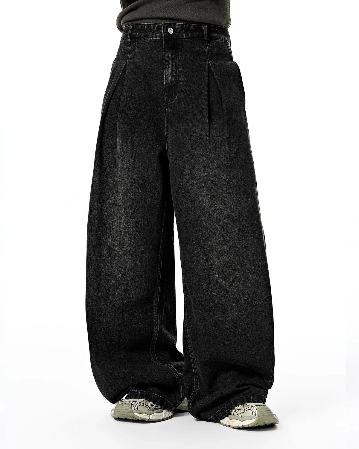 Light blue acid-washed super baggy jeans from Flation Streetwear, casual pants with a relaxed, oversized fit and distressed style.