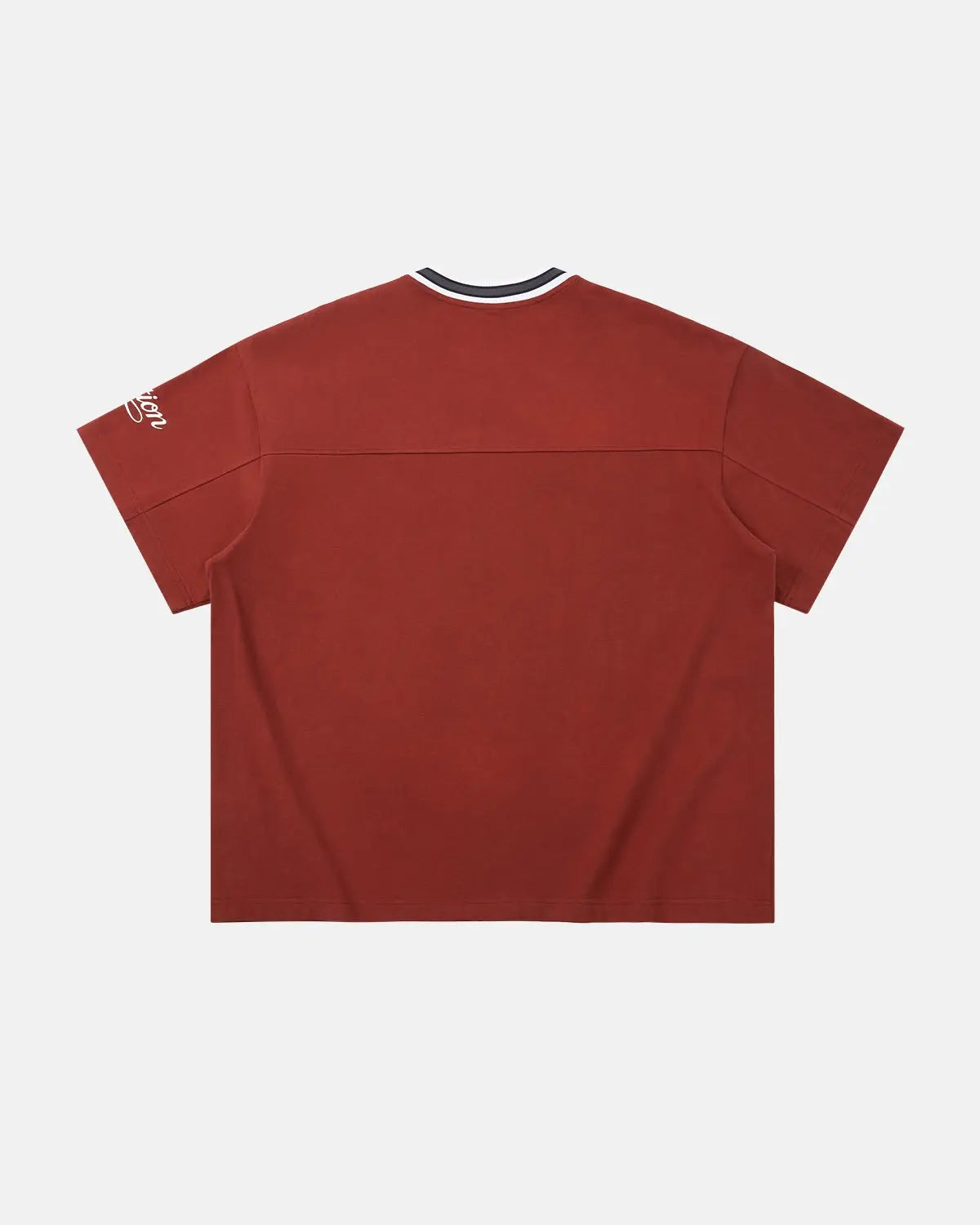 Retro V-neck jersey from Flation Streetwear featuring bold knit fabric and classic streetwear style.