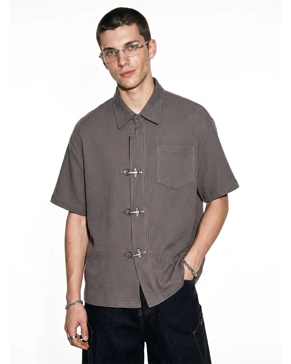 Dark gray Flation Streetwear waffle shirt with metal clasp detail, casual long-sleeve shirt for a stylish look