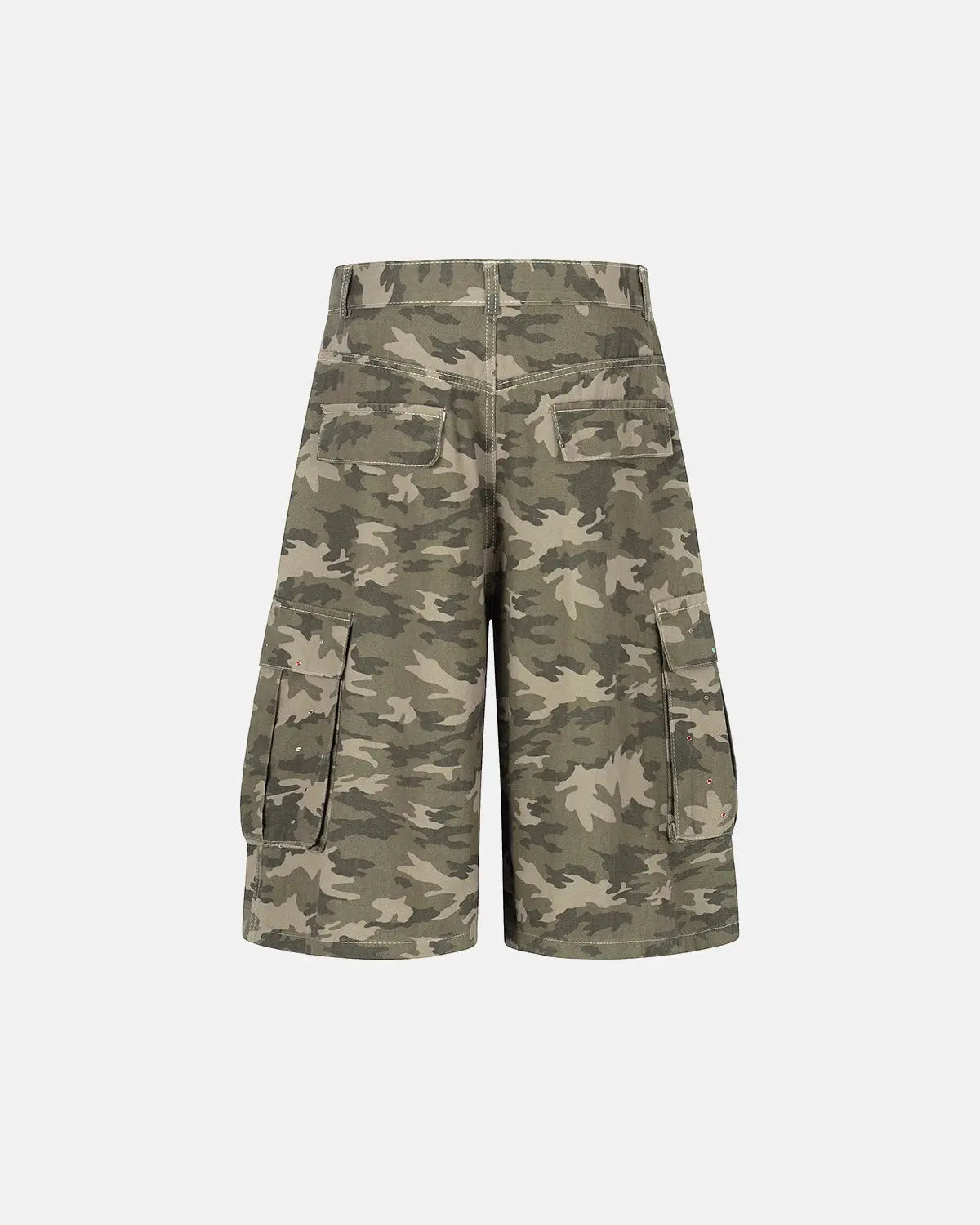 Embroidered camouflage cargo longline shorts by Flation Streetwear, featuring multiple pockets and a relaxed fit.