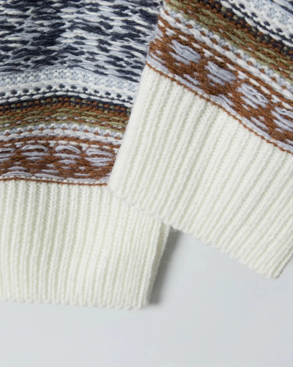 Flation streetwear round neck sweater with stripe jacquard pattern, showcasing a stylish, cozy design in natural fabric.