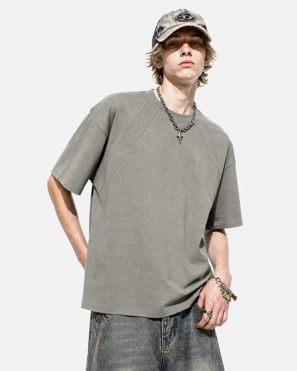 Off-white Flation Streetwear boxy deconstructed T-shirt featuring a relaxed fit and modern design.