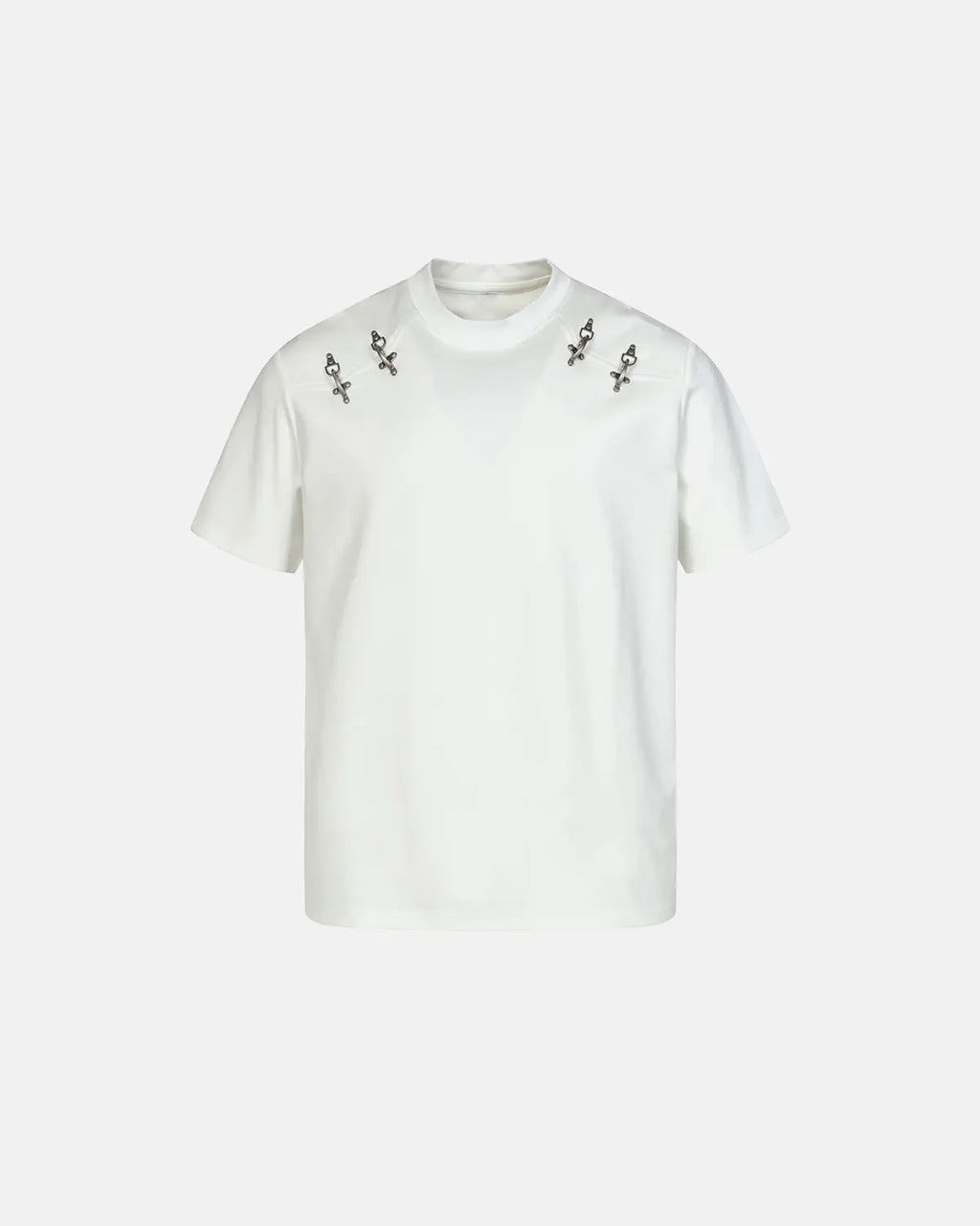 White cotton T-shirt with metal buckle detail from Flation Streetwear, featuring a casual fit and minimalist design.